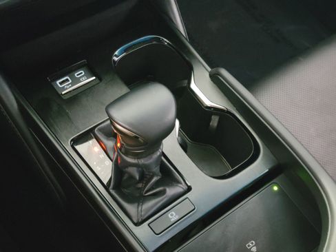 Certified 2024 Lexus ES 350 w/ Premium Package FWD image 24