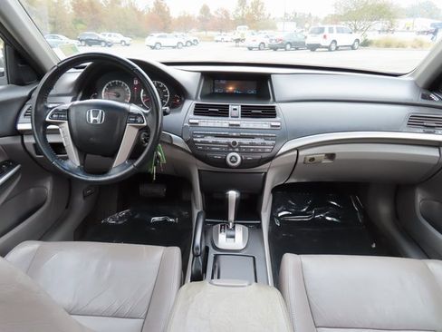 Used 2010 Honda Accord EX-L image 5