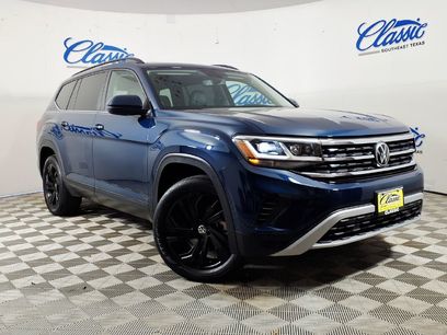 Used 2022 Volkswagen Atlas SE w/ Panoramic Sunroof Package