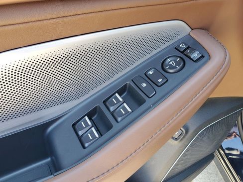 Used 2025 Acura MDX w/ Technology Package FWD image 22
