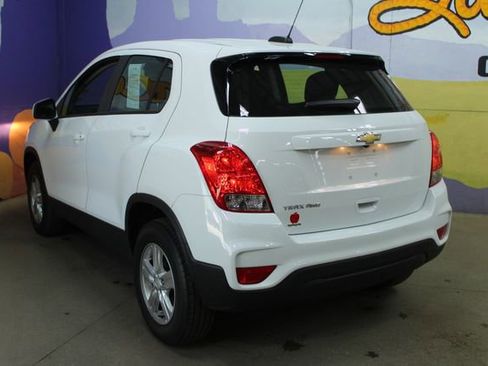 Used 2018 Chevrolet Trax LS AWD/4WD image 6
