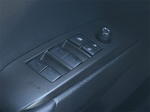 Used 2023 Toyota Camry LE image 32