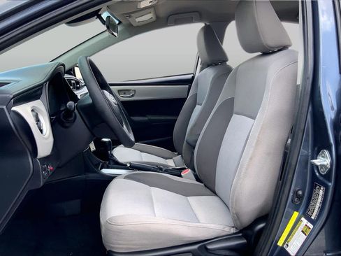 Used 2018 Toyota Corolla LE FWD image 8
