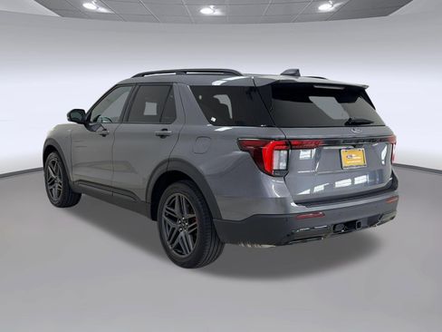 Certified 2025 Ford Explorer ST-Line w/ ST-Line Street Pack AWD/4WD image 3