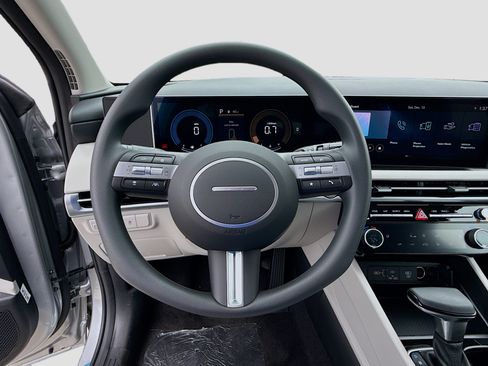 New 2026 Hyundai Tucson SEL image 8