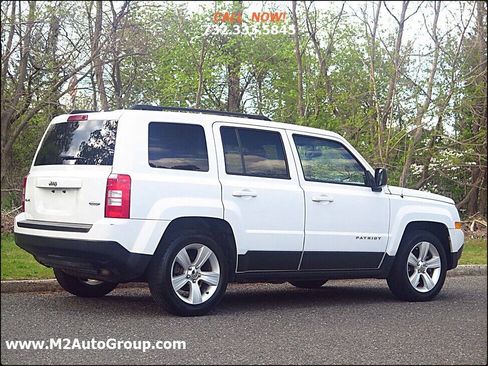 Used 2015 Jeep Patriot Latitude AWD/4WD image 4