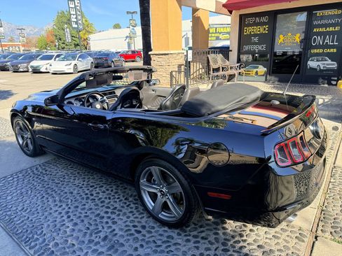 Used 2013 Ford Mustang GT Premium image 10