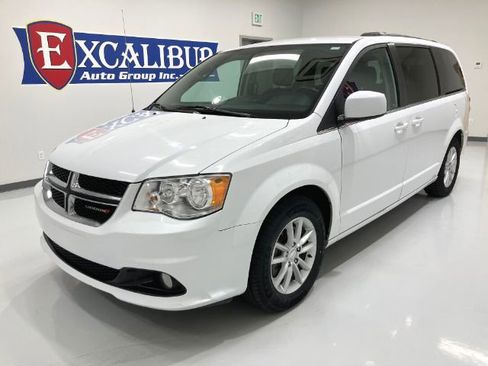 Used 2019 Dodge Grand Caravan SXT image 8