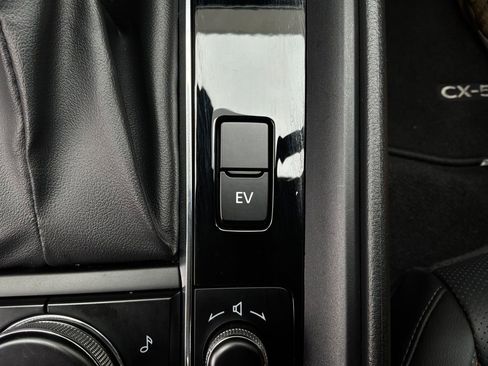 Used 2025 MAZDA CX-50 2.5 Hybrid w/ Premium Plus Pkg image 28