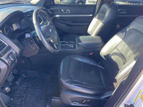 Used 2018 Ford Explorer Sport w/ Equipment Group 401A image 5