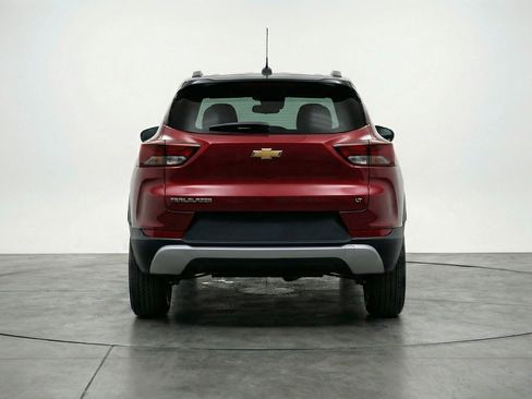 Used 2025 Chevrolet TrailBlazer LT image 7