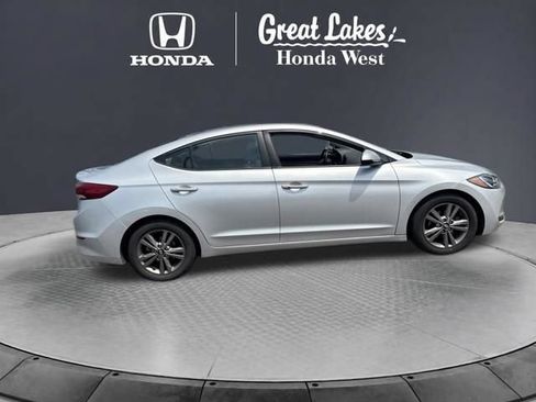 Used 2018 Hyundai Elantra Value Edition w/ Cargo Package FWD image 5