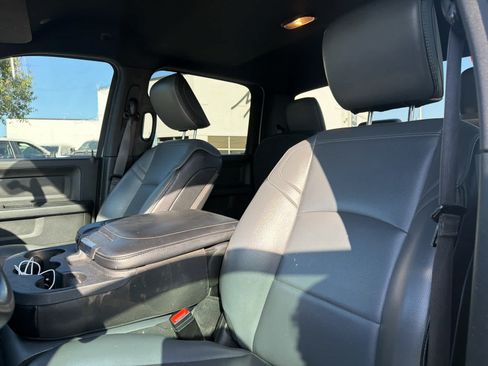 Used 2021 RAM 3500 Tradesman w/ Chrome Appearance Group AWD/4WD image 7