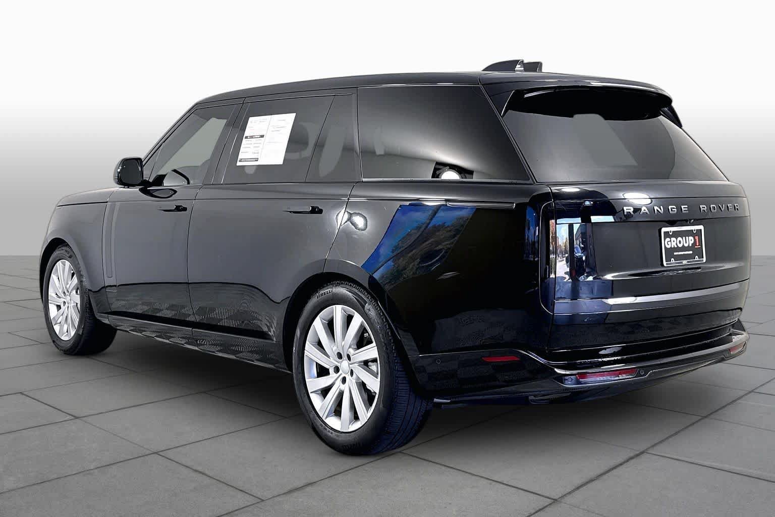Used 2025 Land Rover Range Rover Long Wheelbase SE AWD/4WD image 10
