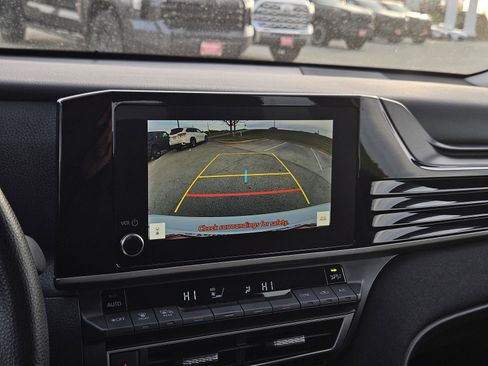 Used 2025 Toyota Camry LE image 20