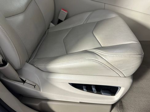 Used 2019 Cadillac Escalade Luxury image 31