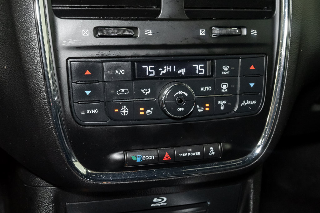 Used 2016 Dodge Grand Caravan R/T w/ Driver Convenience Group FWD image 17