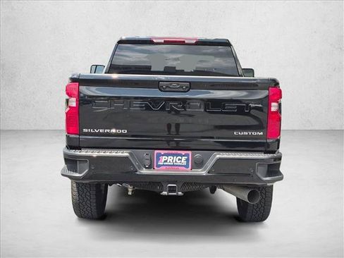 Used 2025 Chevrolet Silverado 2500 Custom w/ Custom Value Package AWD/4WD image 7
