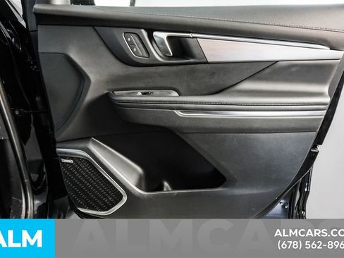 Used 2025 Buick Enclave Preferred FWD image 48