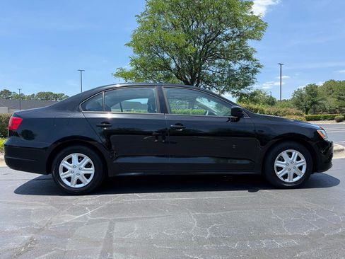 Used 2014 Volkswagen Jetta S FWD image 2