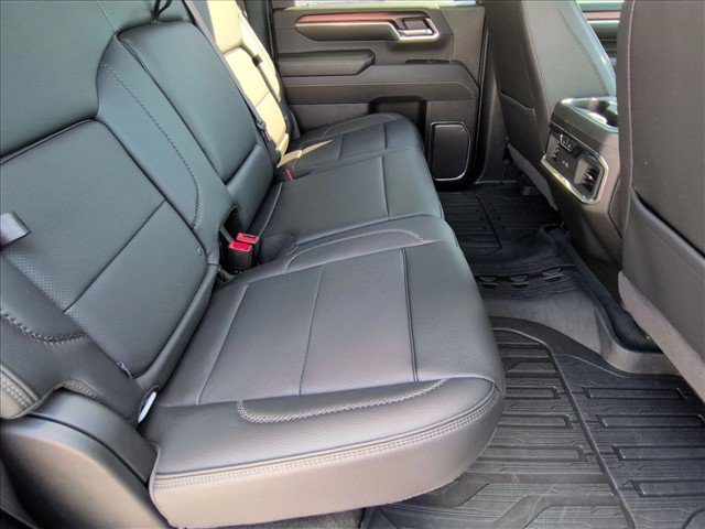 Used 2025 GMC Sierra 3500 Denali w/ Denali Reserve Package AWD/4WD image 19