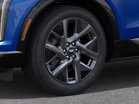 New 2026 Cadillac Optiq Luxury 1 image 10