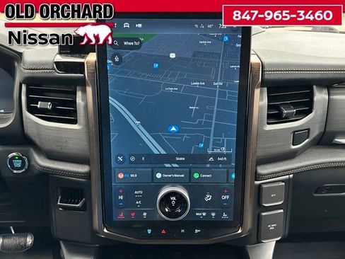 Used 2022 Ford F150 Lightning Lariat image 20