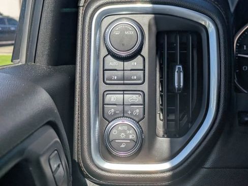 Used 2021 GMC Sierra 2500 AT4 w/ AT4 Premium Plus Package AWD/4WD image 28