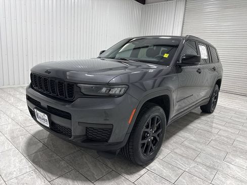 Used 2025 Jeep Grand Cherokee L Altitude AWD/4WD image 1