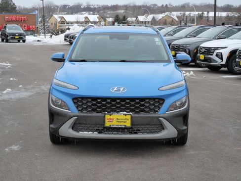 Certified 2022 Hyundai Kona SEL w/ Convenience Package image 2