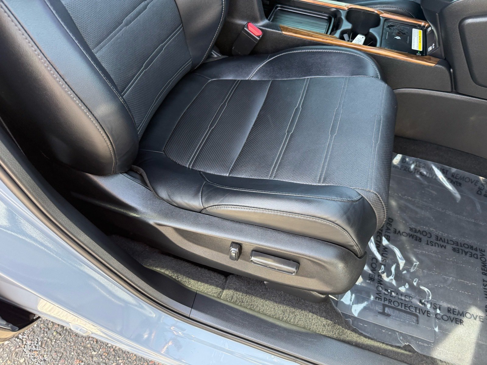 Used 2022 Honda CR-V Touring image 31