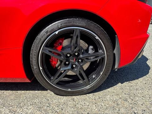 Used 2021 Chevrolet Corvette Stingray Preferred Cpe w/ Z51 Performance Package RWD image 26