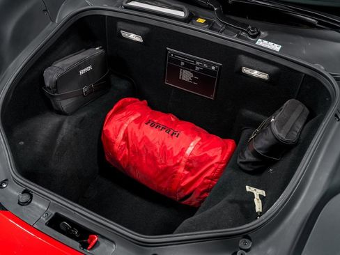 Used 2018 Ferrari 488 GTB image 40