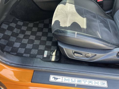 Used 2018 Ford Mustang GT Premium w/ GT Performance Package RWD image 8