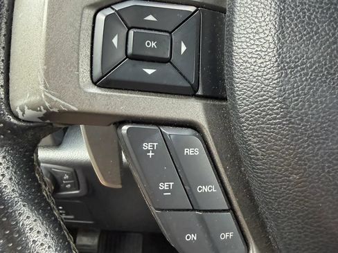 Used 2017 Ford F150 Raptor w/ Equipment Group 802A Luxury AWD/4WD image 18