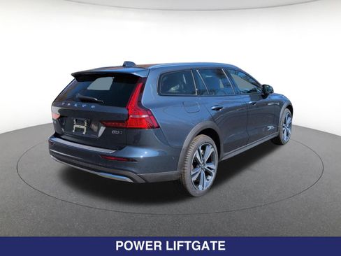 New 2026 Volvo V60 B5 Cross Country Plus w/ Protection Package Premier AWD/4WD image 5