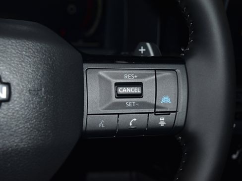 New 2026 Nissan Pathfinder SL image 7