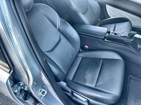 Used 2024 Toyota Prius XLE image 32