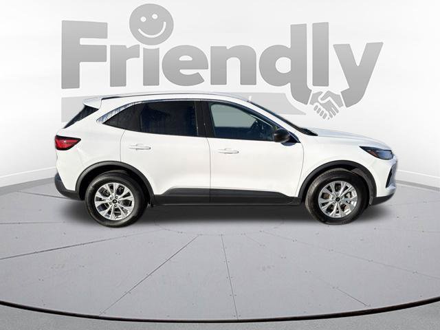 Used 2023 Ford Escape Active AWD/4WD image 9
