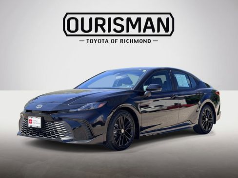 Certified 2025 Toyota Camry SE FWD image 24
