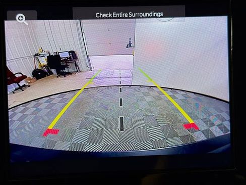 Used 2023 Jeep Grand Cherokee Altitude image 13