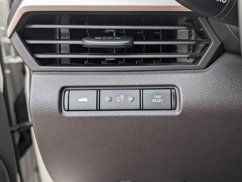 Used 2023 Nissan Altima 2.5 SR image 33