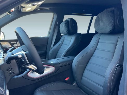 New 2026 Mercedes-Benz GLS 580 4MATIC image 5