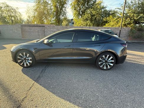 Used 2025 Tesla Model 3 Long Range image 8