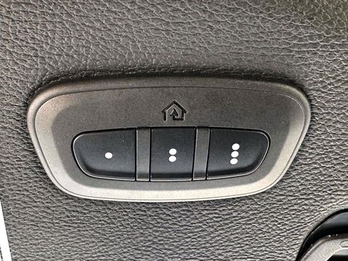 Used 2020 Jeep Gladiator Sport w/ Quick Order Package 24S AWD/4WD image 28