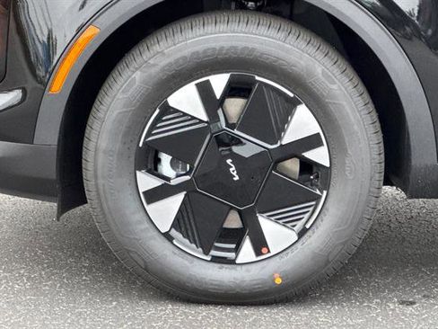 New 2026 Kia Sportage LX image 32