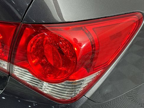 Used 2016 Chevrolet Cruze LT w/ Technology Package image 32