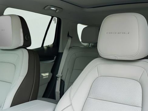 New 2026 GMC Terrain Denali AWD/4WD image 11