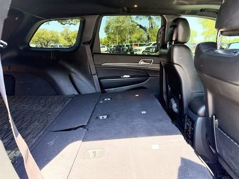Used 2020 Jeep Grand Cherokee Limited w/ Premium Lighting Group RWD image 18