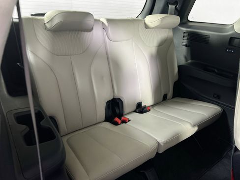 Used 2023 Hyundai Palisade Calligraphy image 29